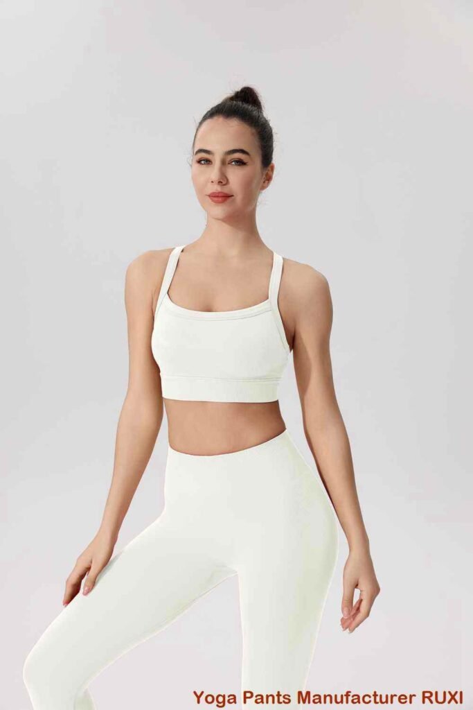 pantalones cortos para correr de color verde lima RUXI