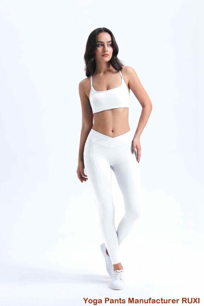 Los mejores pantalones cortos de yoga con bolsillos RUXI